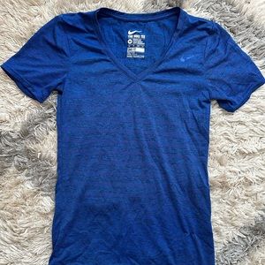 Nike dri fit tee (xs)